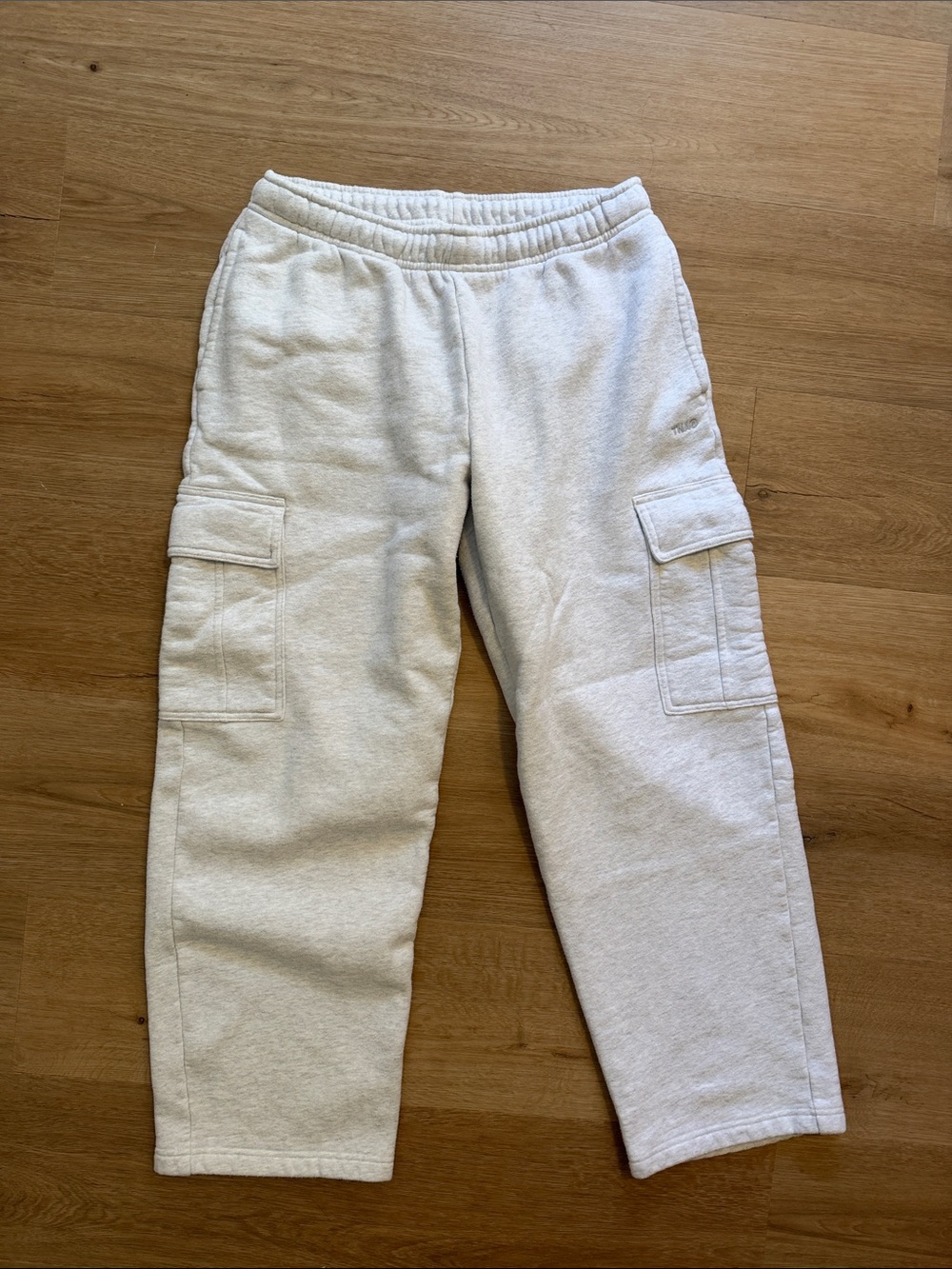 Aritzia tna Cargo Sweatpants - Comfortable Everyday Bottoms medium short